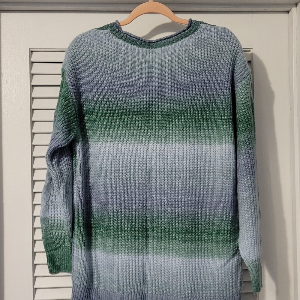 EUC Women's M Lauren Conrad Green and Blue Gradient Sweater - Picture 2 of 4